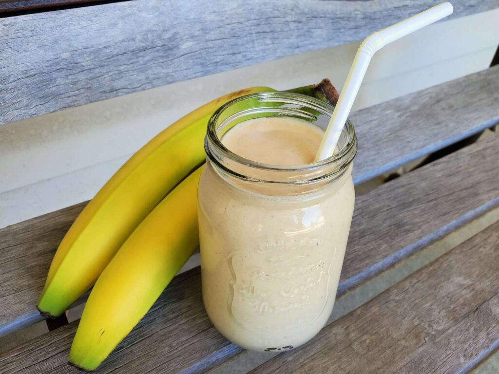 20804banana-shakeTammyLynn4x3-f07c53dc309143619f2ed3aefdabe4ae